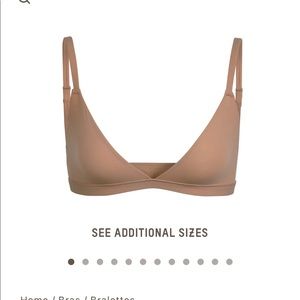 Skims Fits Everybody Triangle Bralette